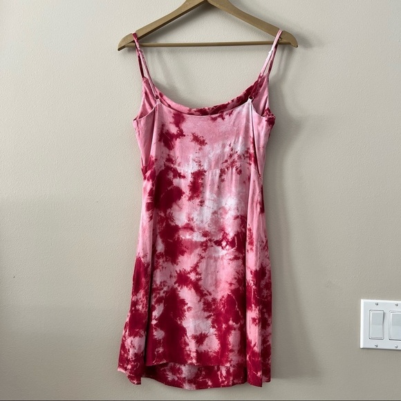 Lulu’s Pink Tie-Dye Mini Dress in size S - Picture 3 of 8
